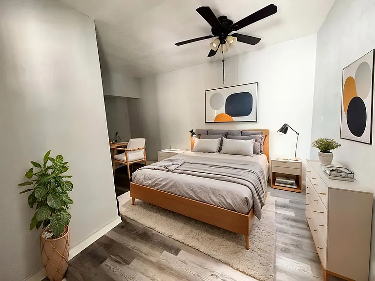 704 Cordova Dr #1 — Photo 12