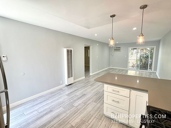 4th image of 3100 1/2 Bellevue Ave #314