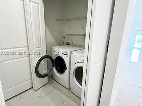 5th image of 833 SE 26th Rd #833