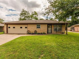 2608 Easy St, Denison, TX 75020