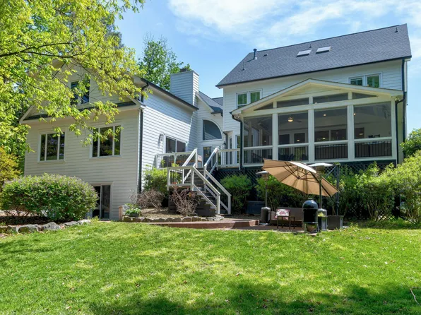 111 Finnway Ln, Cary, NC 27519