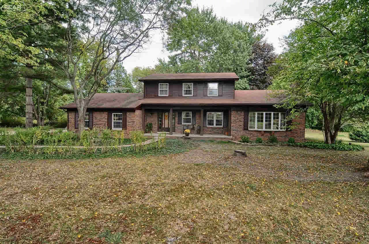 2802 Independence Ln photo 1