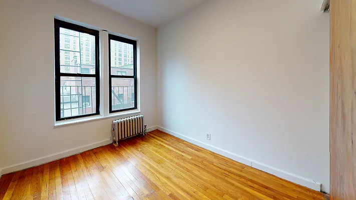 Rented by Bond New York | media 9