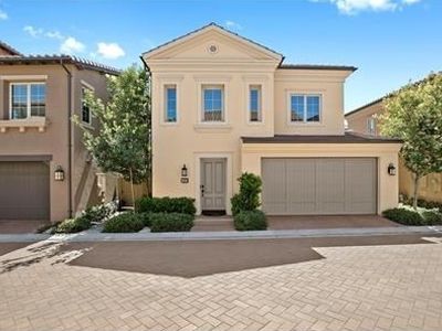 83 Bianco, Irvine, CA, 92618