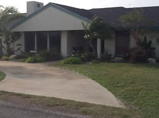 1936 W Monroe Ave, Port O Connor, TX 77982