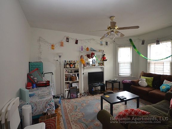 3rd image of 530 Cambridge St #4