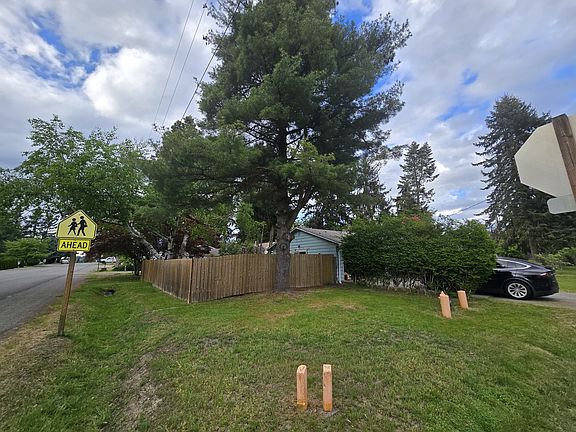 2nd image of 4904 NE 9th St
