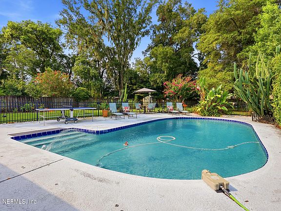 2nd image of 4034 MARIANNA Road