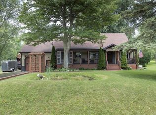 5153 Bay View Rd, Hamburg, NY 14075