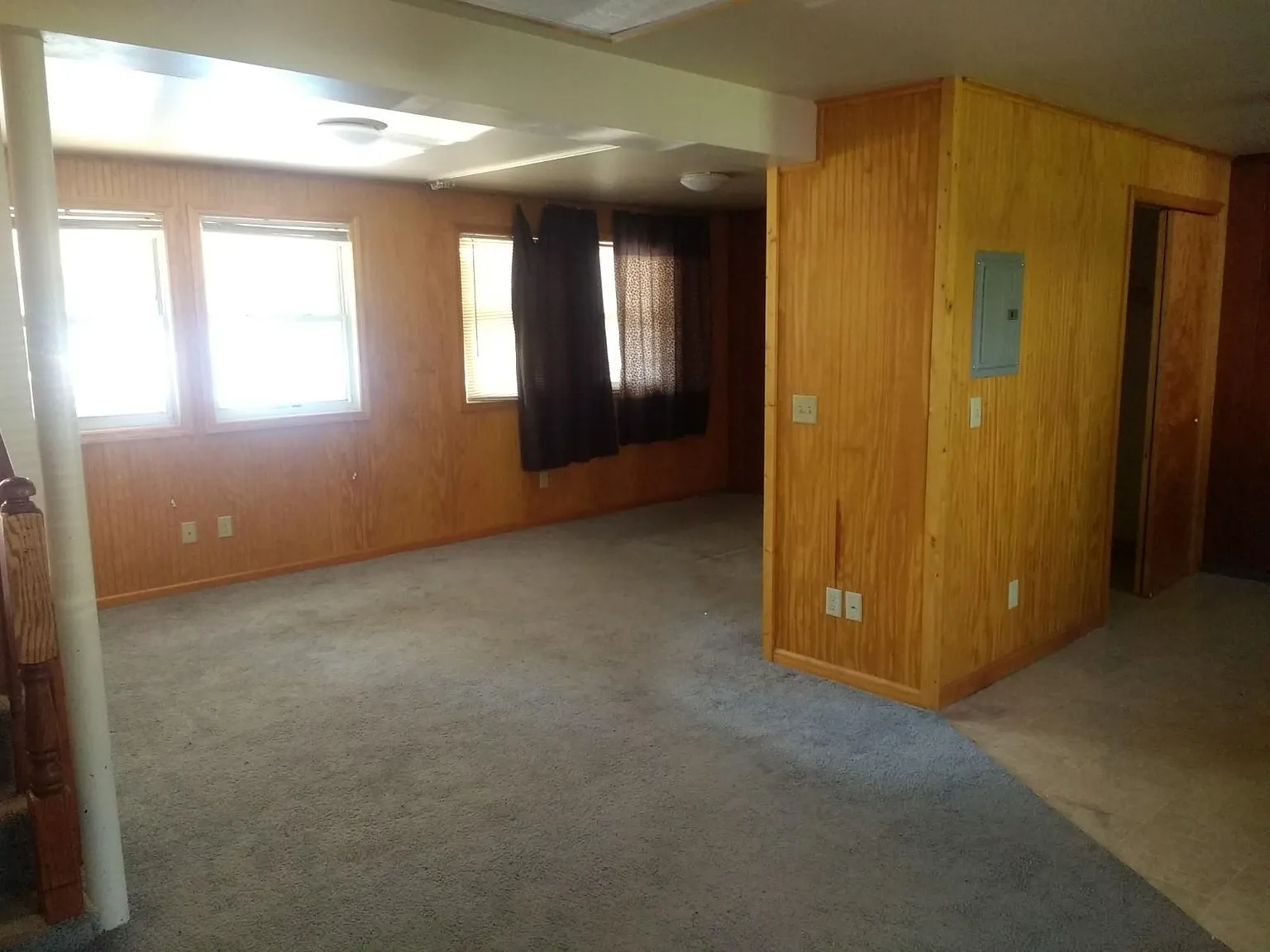 118 Holley St — Photo 4