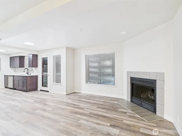 29645 18th Avenue S #A301, Federal Way, WA 98003