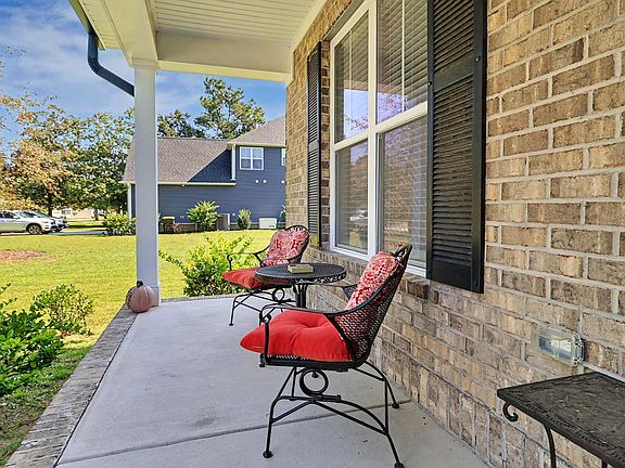 5th image of 25 S Beatrice Drive
