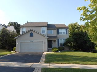 25500 W Brooks Farm Rd, Round Lake, IL 60073