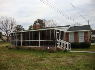 514 E 17th St, Lumberton, NC 28358