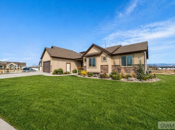 4631 S Mountain Bend Dr, Ammon, ID 83406