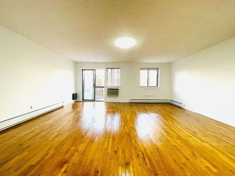 1st image of 21362 36th Ave Floor 2