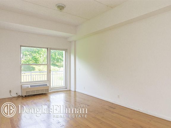 3rd image of 17836 Wexford Ter APT 4A