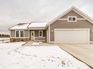 754 Lugers Rd, Holland, MI 49423