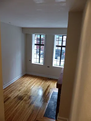 Rented by Immac Realty | media 35