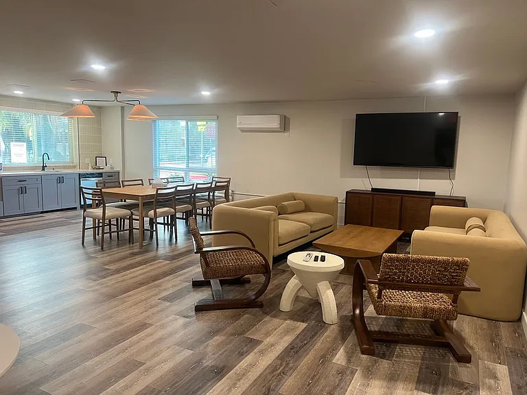Verdugo Vista — Photo 28