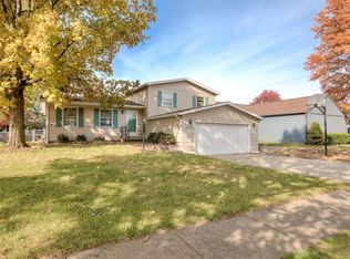 1809 Stratford Dr, Champaign, IL