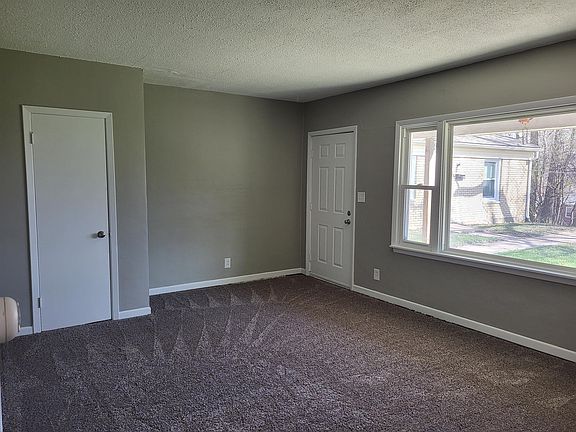 3rd image of 2604 Grant St
