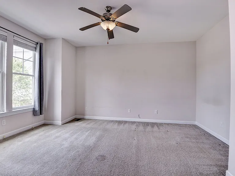 4307 Audrey Ln — Photo 18