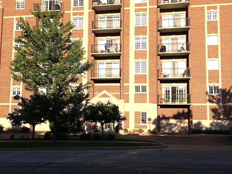 1st image of 405 Creekside Dr #204