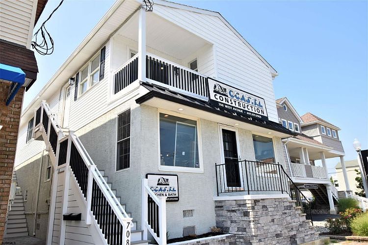 1st image of 708 West Ave Unit B-f