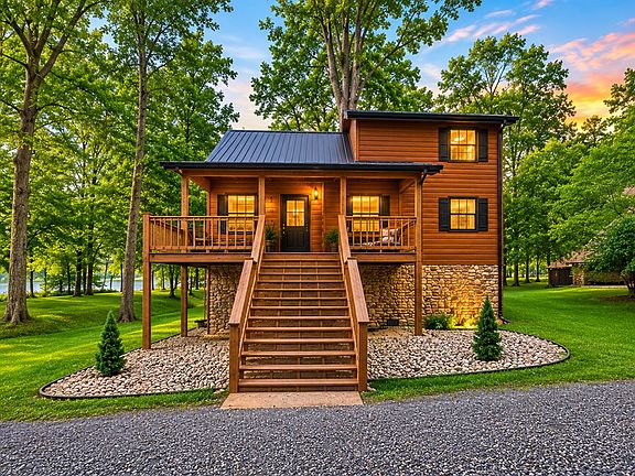 2nd image of 46 Floral Ct