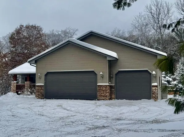1178 56th St, Hudson, WI 54016