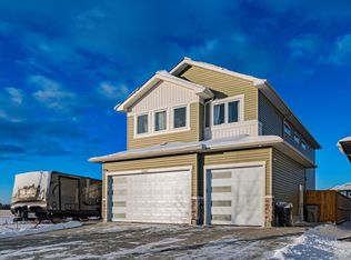 5262 47th Ave, Calmar, AB T0C0V0