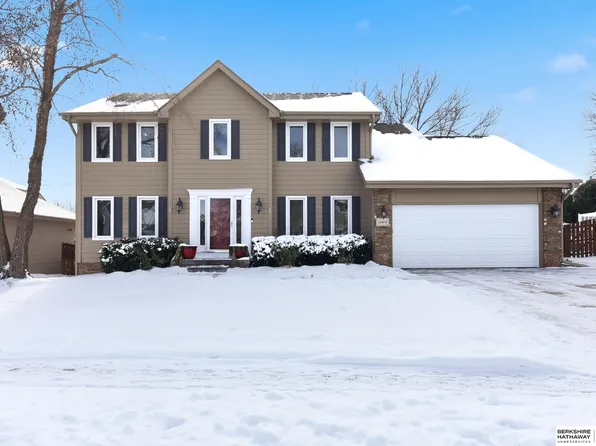 13809 Meredith Ave, Omaha, NE 68164