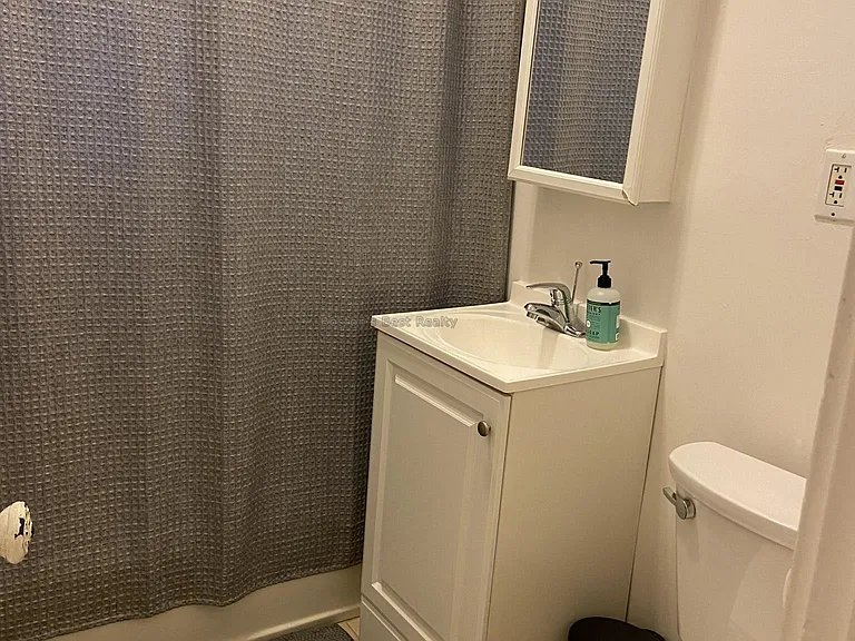 80 Gordon St #11 — Photo 5