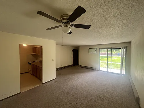 312 W Broadway St #13 Photo 1
