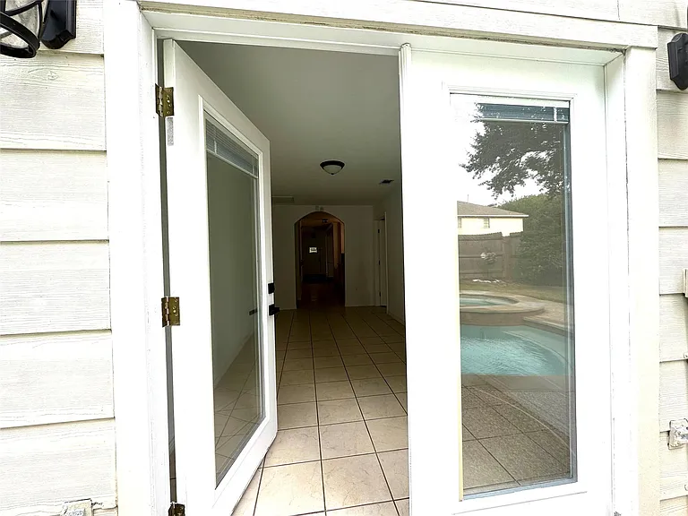 24914 Aughton Ct — Photo 19