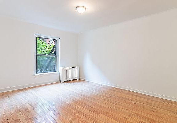 5th image of 201 Sullivan St #2