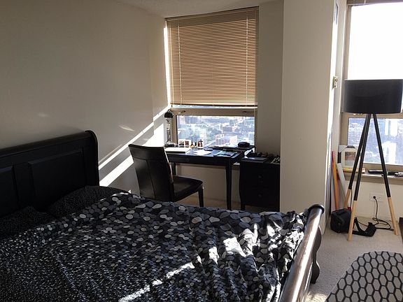 4th image of 625 W Madison St APT 4102
