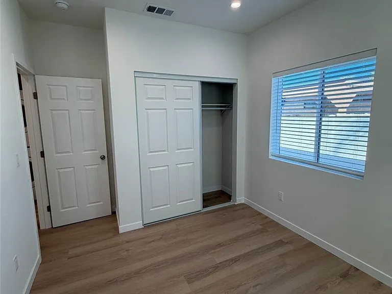10867 Nettleton St — Photo 17