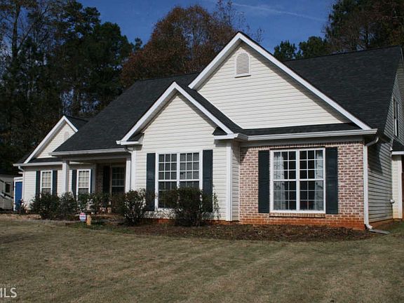3rd image of 395 Berkshire Dr