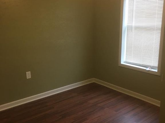 2nd image of 412 Edgewood Dr Trlr 5