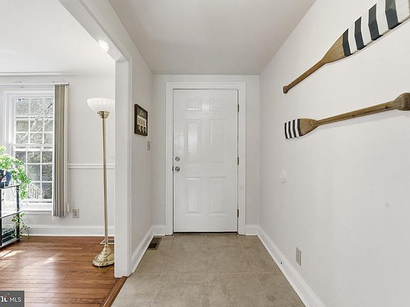 3rd image of 308 Westover Pkwy