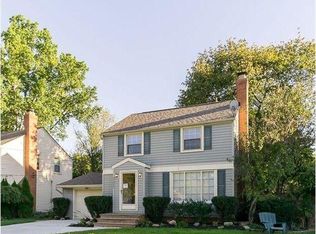 31011 Carlton Dr, Bay Village, OH