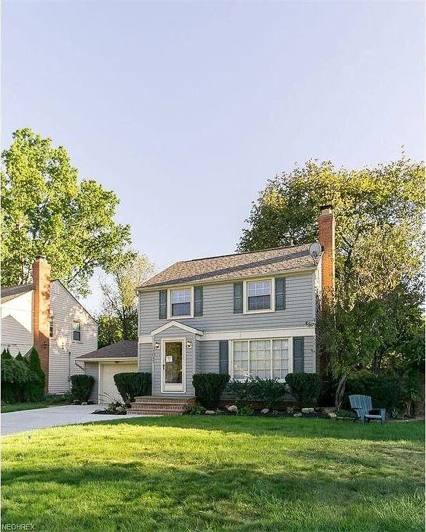 31011 Carlton Dr photo 1