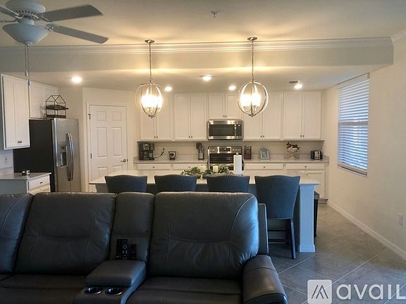 3rd image of 12555 Ghiberti Cir