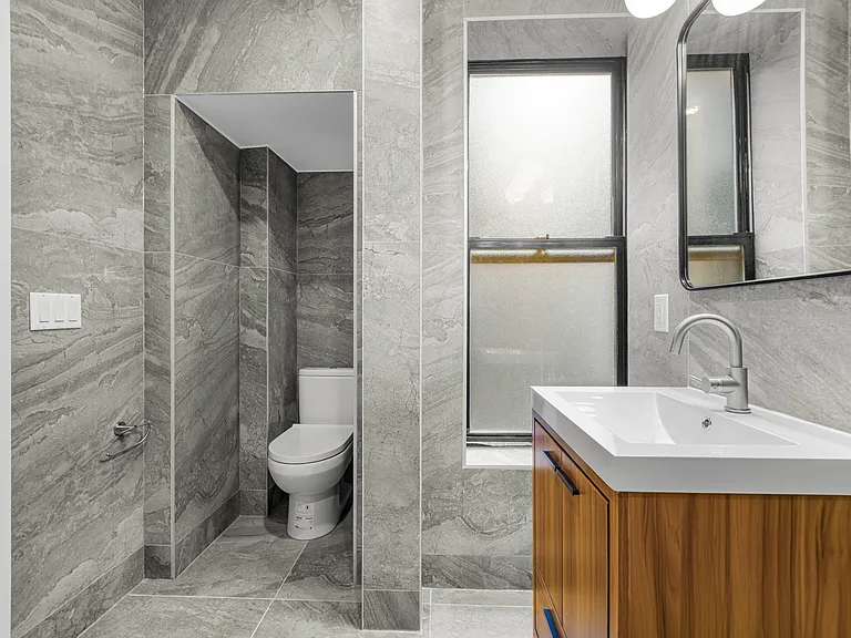 188 6th Ave #5R — Photo 16