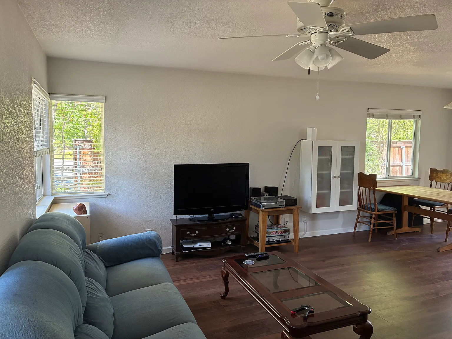 3 bed, 988 sqft, $1,050 — Photo 4