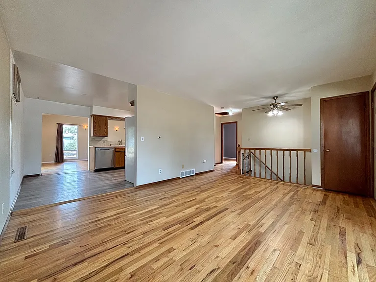 3820 E Carlisle Ave — Photo 5