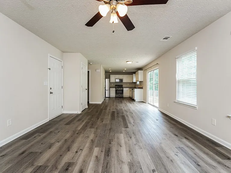 626 Stonecrest Dr — Photo 6