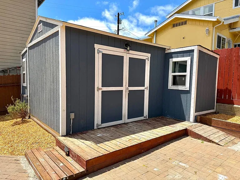 2611 Coolidge Ave — Photo 24
